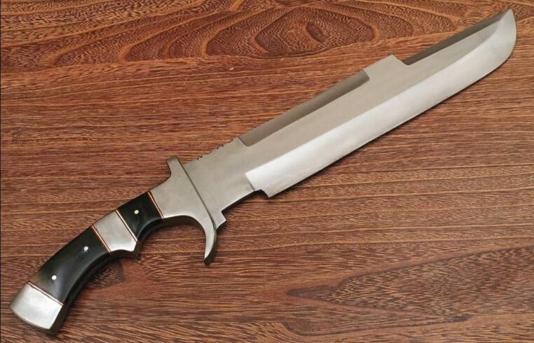 Custom Hand Forged D2 Steel 18" Predator Mechete sub Hilted Hunting Knife With Bull Horn Handle