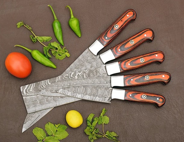 Magnificent Custom Made Damascus Blade Kitchen/Chef Knife Set 5 pieces, Unique High Grade Hand Forged Kitchen Knives Set