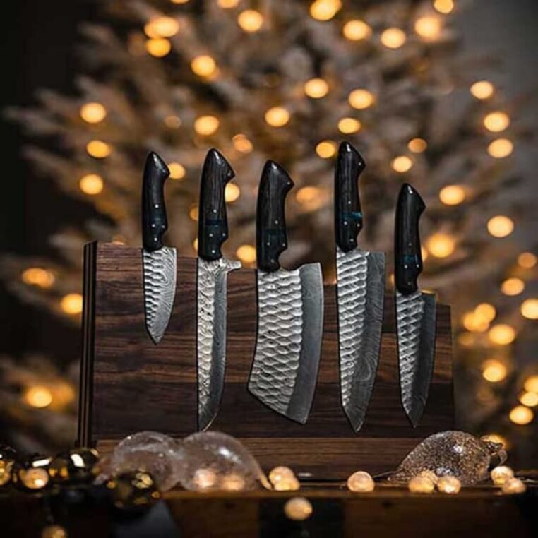 Magnificent Custom Made Damascus Blade Kitchen/Chef Knife Set 5 pieces, Unique High Grade Hand Forged Kitchen Knives Set