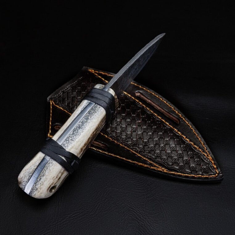 Custom Handmade High Carbon Steel Hunting Skinner Knife With Stag Horn Handle