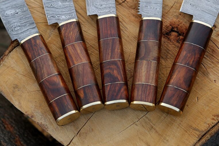 Magnificent Custom Made Damascus Blade Kitchen/Chef Knife Set 5 pieces, Unique High Grade Hand Forged Kitchen Knives Set