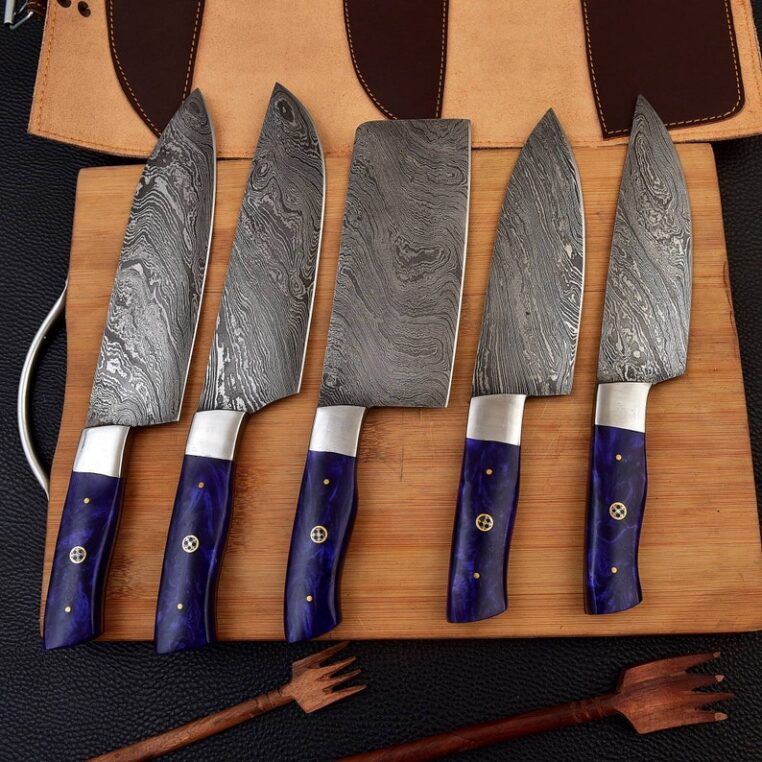 Magnificent Custom Made Damascus Blade Kitchen/Chef Knife Set 5 pieces, Unique High Grade Hand Forged Kitchen Knives Set