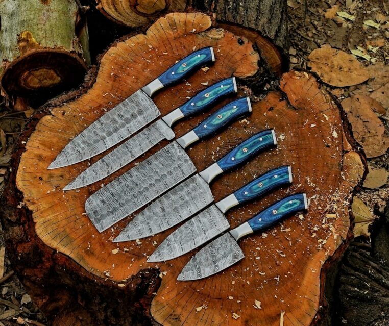 Magnificent Custom Made Damascus Blade Kitchen/Chef Knife Set 6 pieces, Unique High Grade Hand Forged Kitchen Knives Set