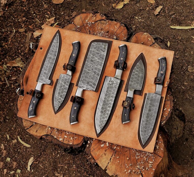 Magnificent Custom Made Damascus Blade Kitchen/Chef Knife Set 6 pieces, Unique High Grade Hand Forged Kitchen Knives Set