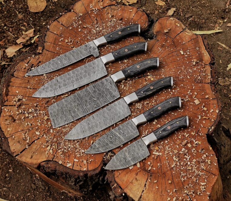 Magnificent Custom Made Damascus Blade Kitchen/Chef Knife Set 6 pieces, Unique High Grade Hand Forged Kitchen Knives Set