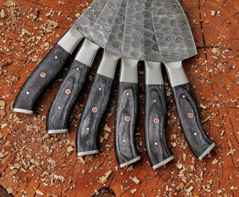 Magnificent Custom Made Damascus Blade Kitchen/Chef Knife Set 6 pieces, Unique High Grade Hand Forged Kitchen Knives Set