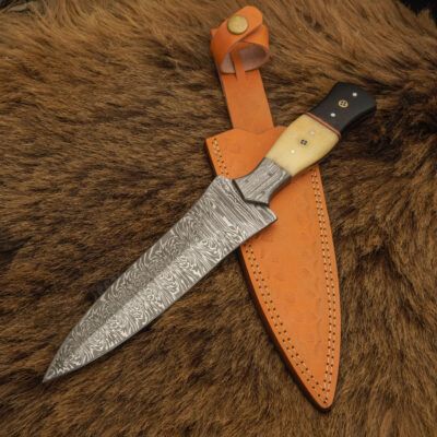 Silent Pursuer: 11" Handmade Damascus Hunting Dagger with Leather Sheath - Bull Horn & Bone Handle